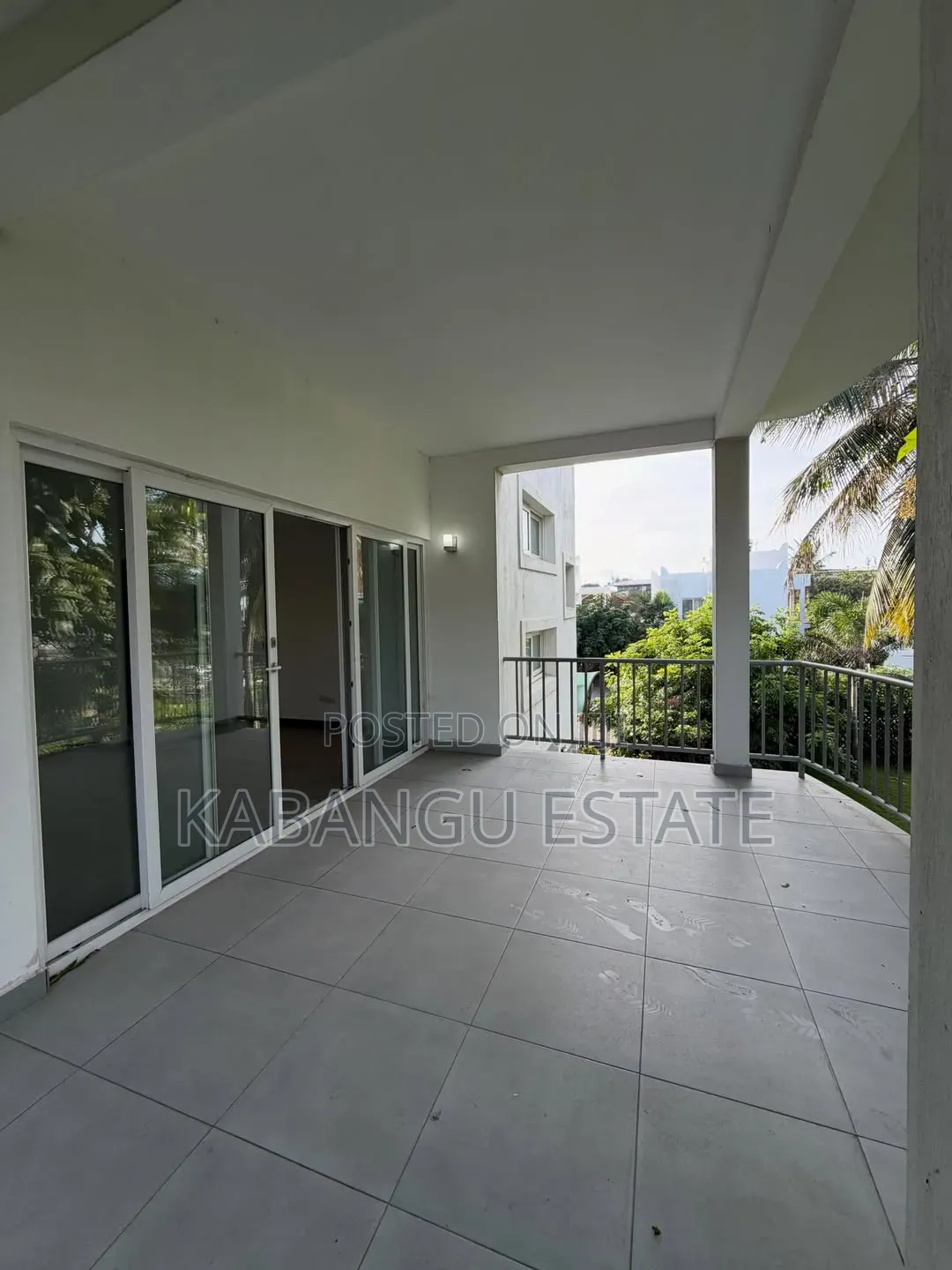 Furnished 4bdrm Villa in Oysterbay Near for rent
