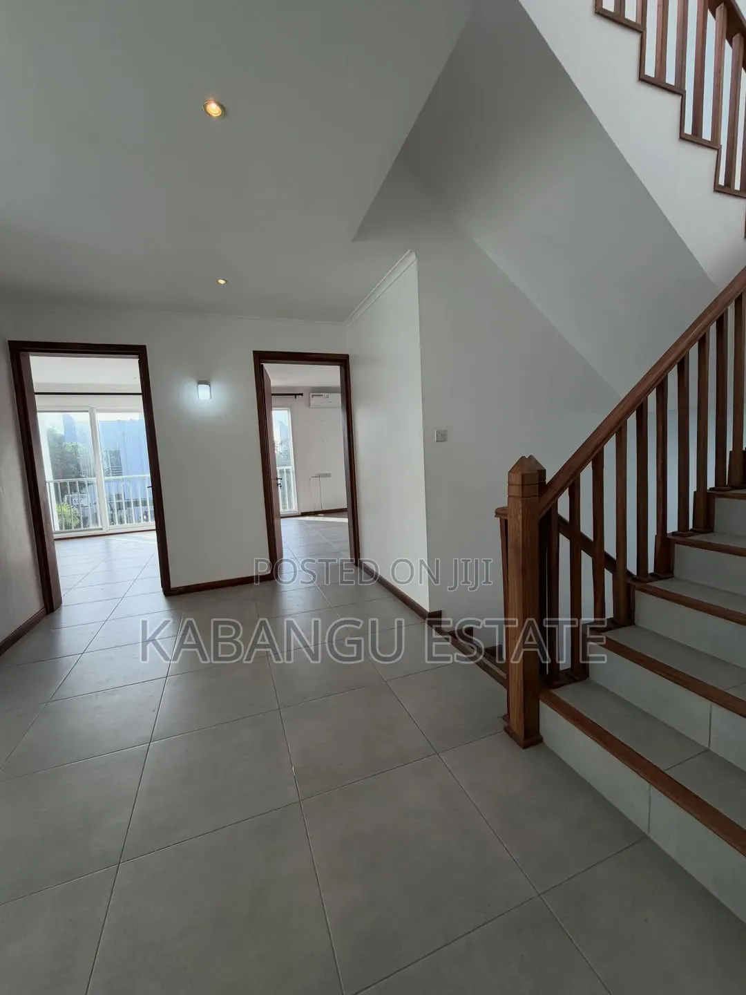 Furnished 4bdrm Villa in Oysterbay Near for rent