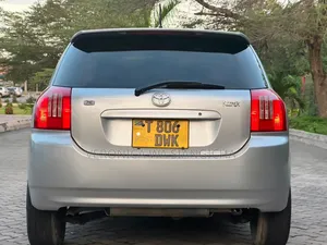 Toyota Corolla RunX 2004