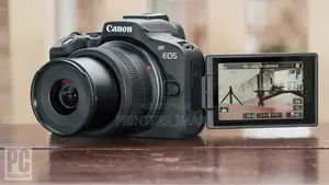  Canon Eos R50 + Rf-S 18-45mm Is STM