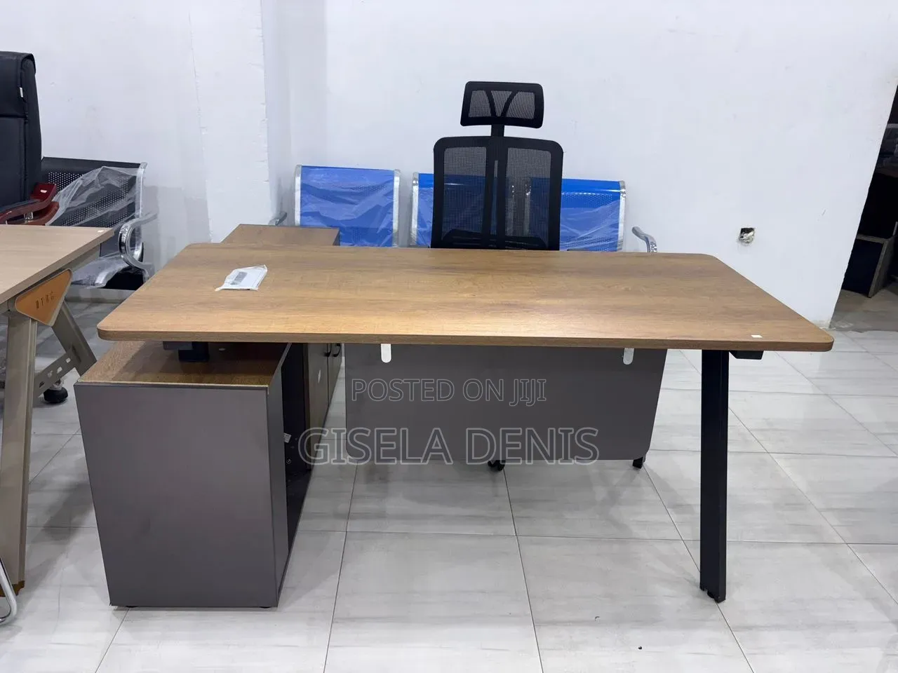 Modern L Shaped Managerial Desk With Metal Legs