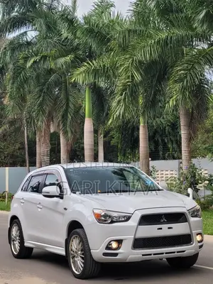 Mitsubishi RVR 2.0 2011 White