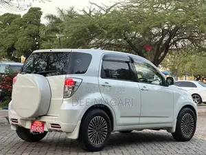 Toyota Rush 2010 White