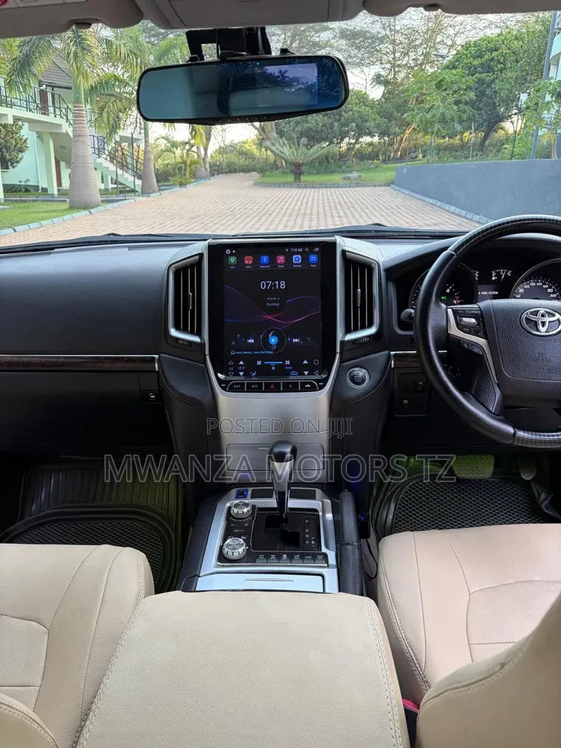 Toyota Land Cruiser 2015 Black