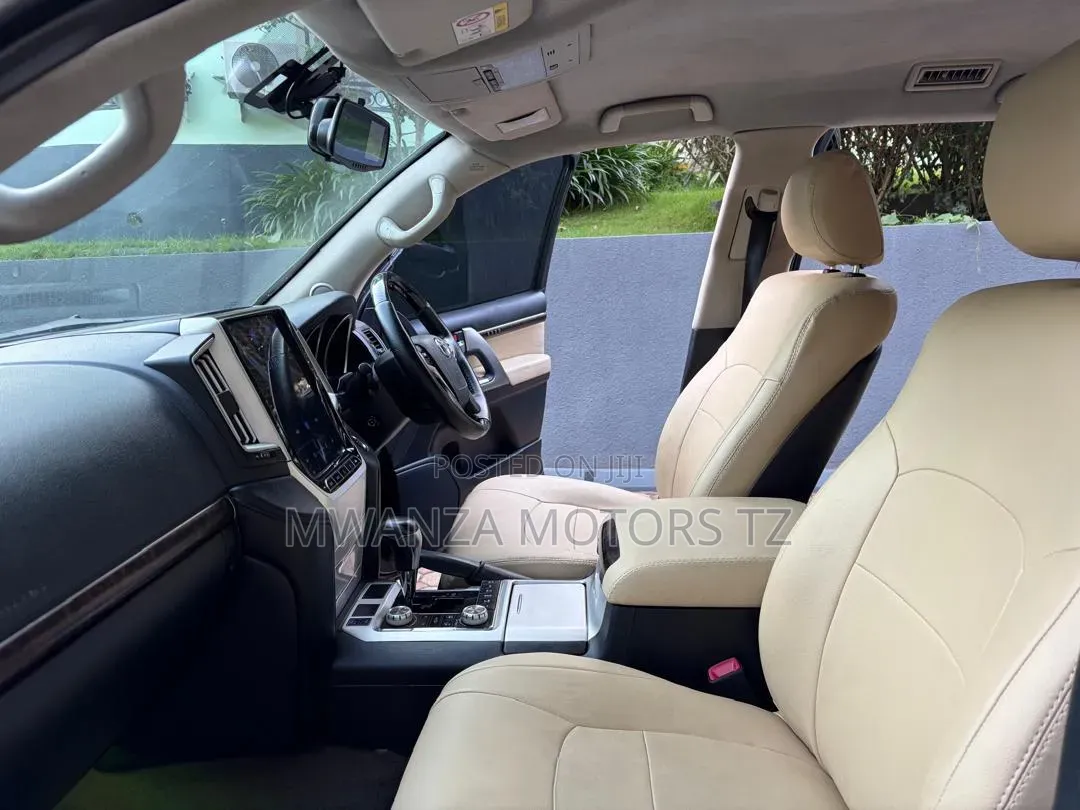 Toyota Land Cruiser 2015 Black