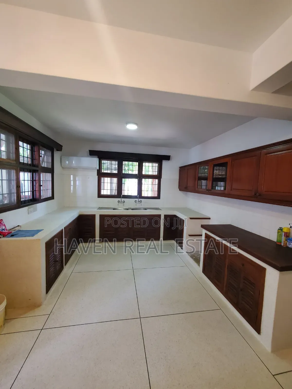 4bdrm House in Masaki for rent