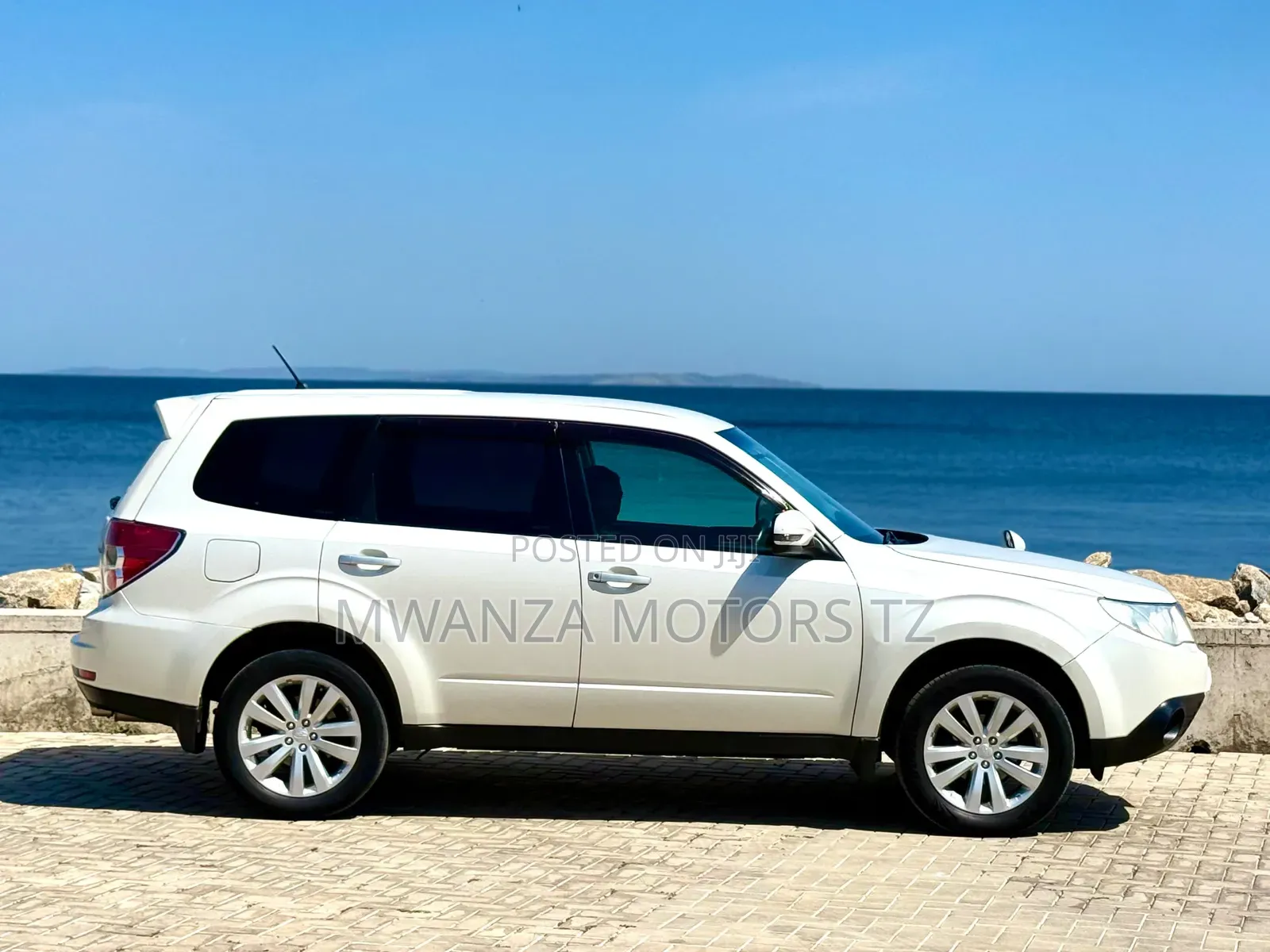 Subaru Forester 2011 White