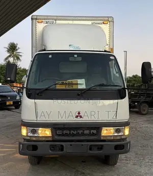 Mitsubishi Fuso Canter 2001 White