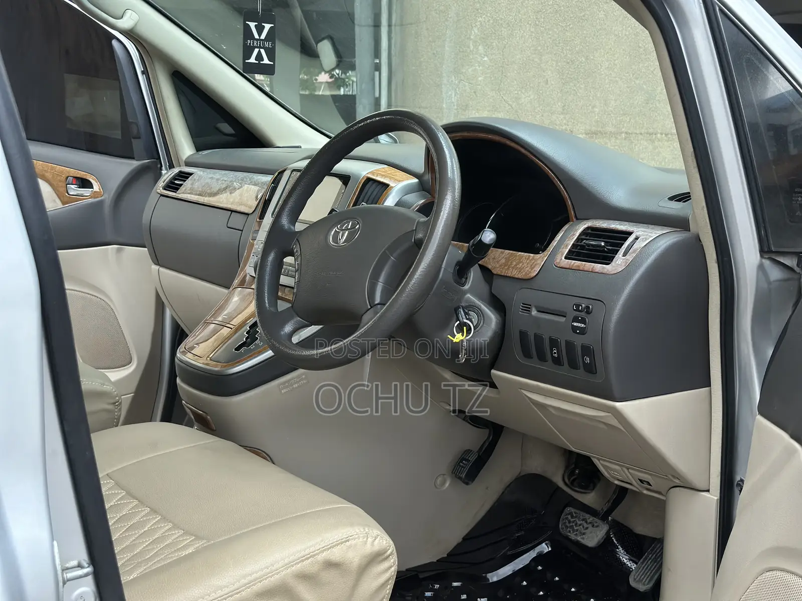 Toyota Alphard 2.4 Petrol FWD 2007 Silver