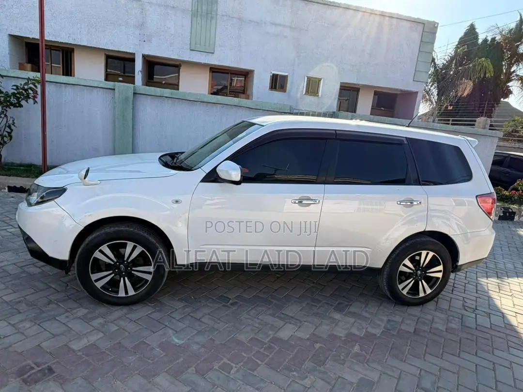 Subaru Forester 2009 White