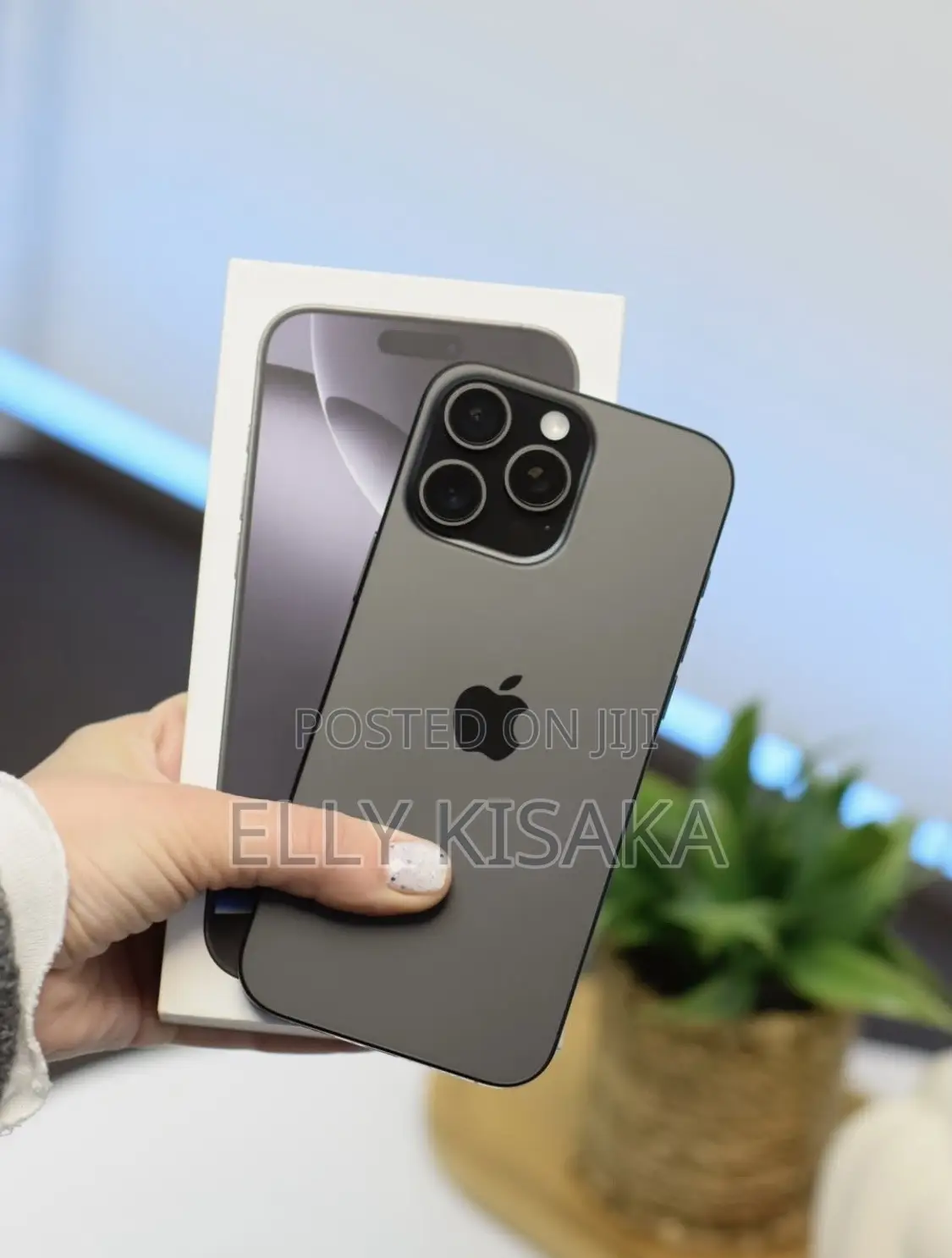 New Apple iPhone 16 Pro Max 256 GB Black