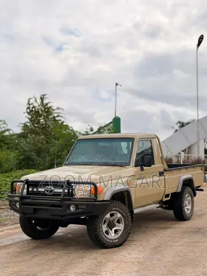 Toyota Land Cruiser 2015 Beige