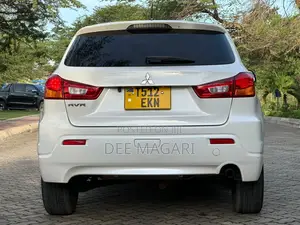 Mitsubishi RVR 2010 White