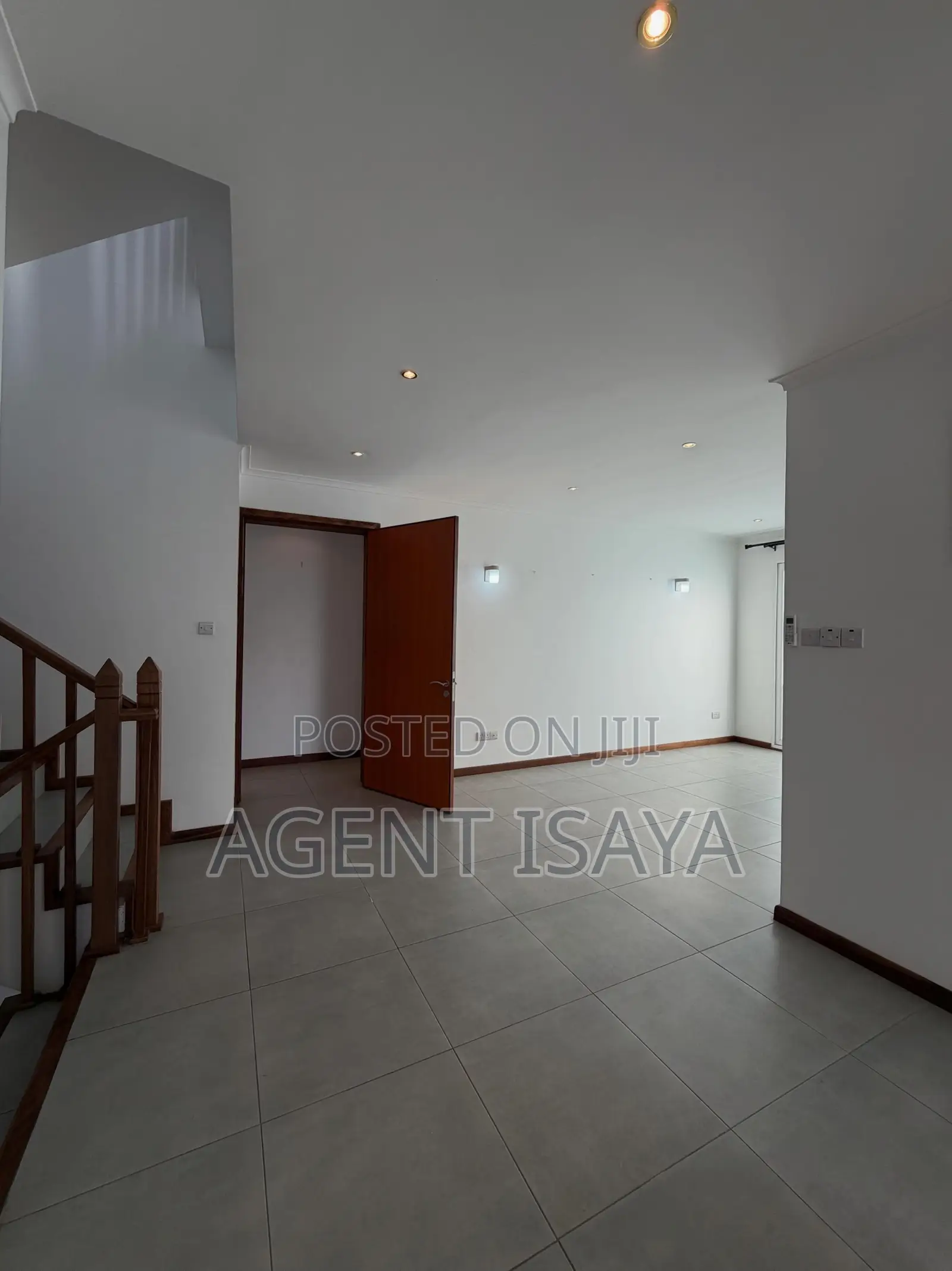 5bdrm Apartment in Oyster Bay for rent
