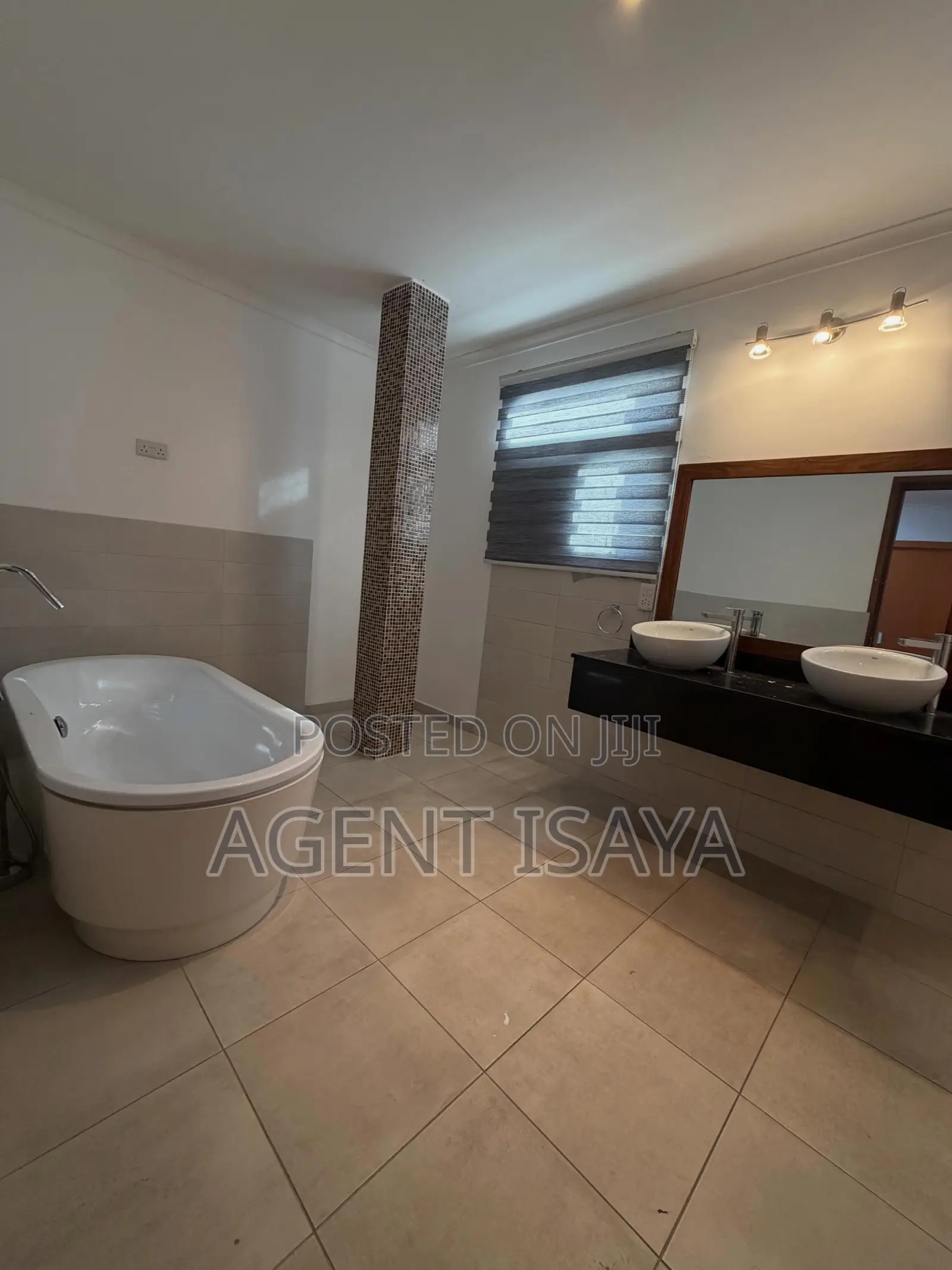 5bdrm Apartment in Oyster Bay for rent