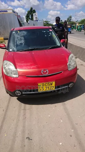 Mazda Verisa 2009 Red