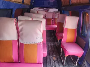 Toyota HiAce 2006 Blue