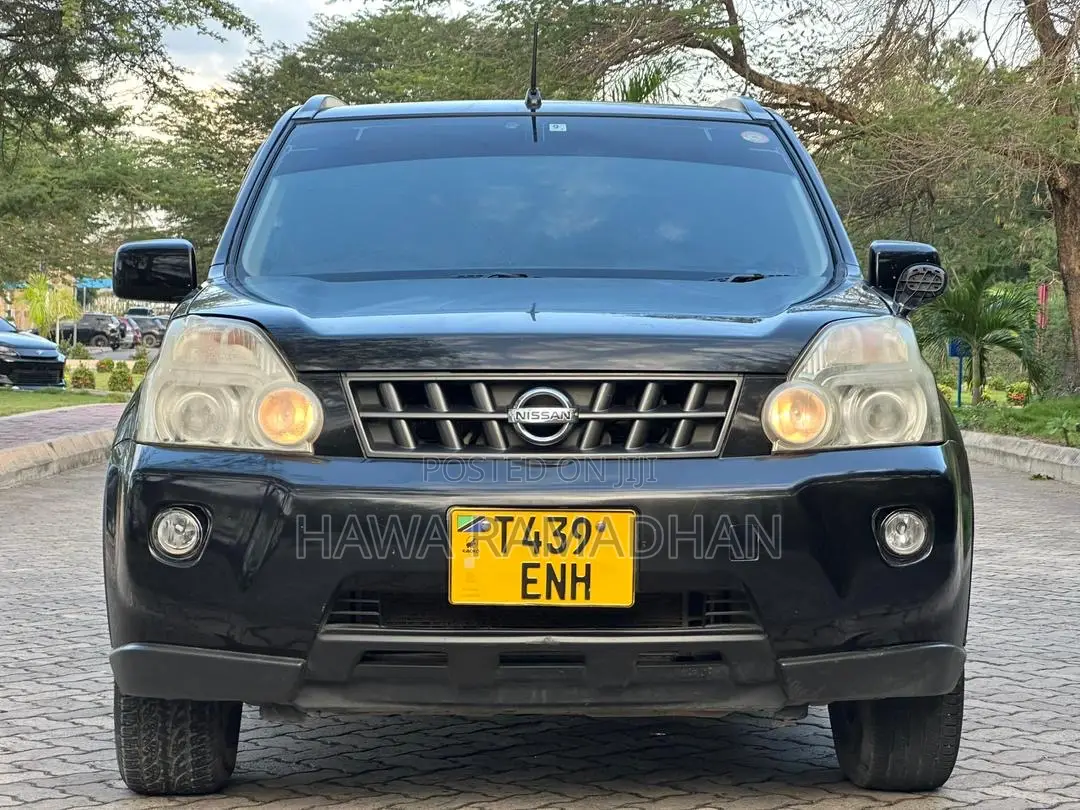 Nissan X-Trail 2010 Black