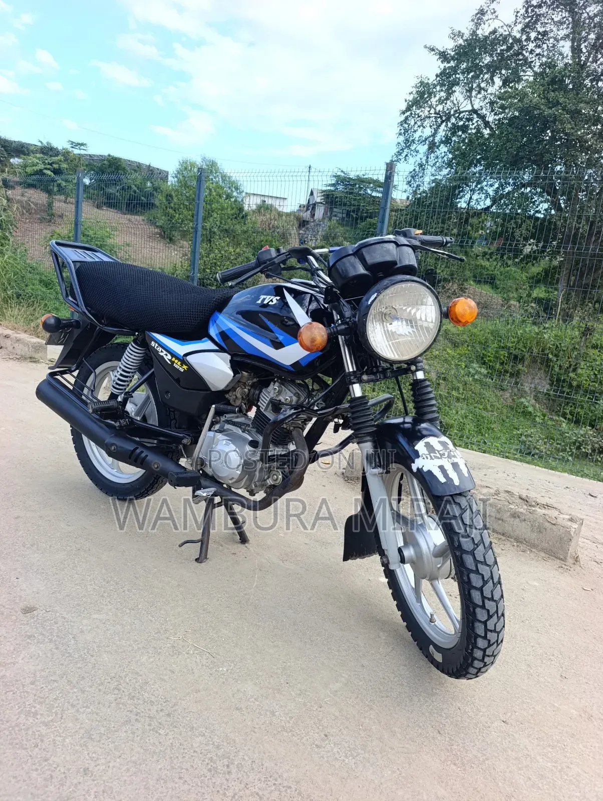 TVS HLX 125 2025 Black