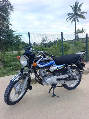TVS HLX 125 2025 Black