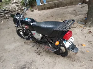 Hero Hunter 125 2024 Black
