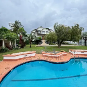 5bdrm House in Goba for sale