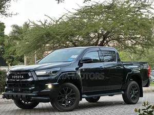 Toyota Hilux 2024 Black