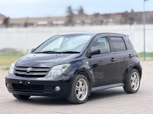 Toyota IST 2003 Black