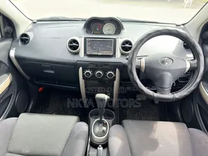 Toyota IST 2003 Black