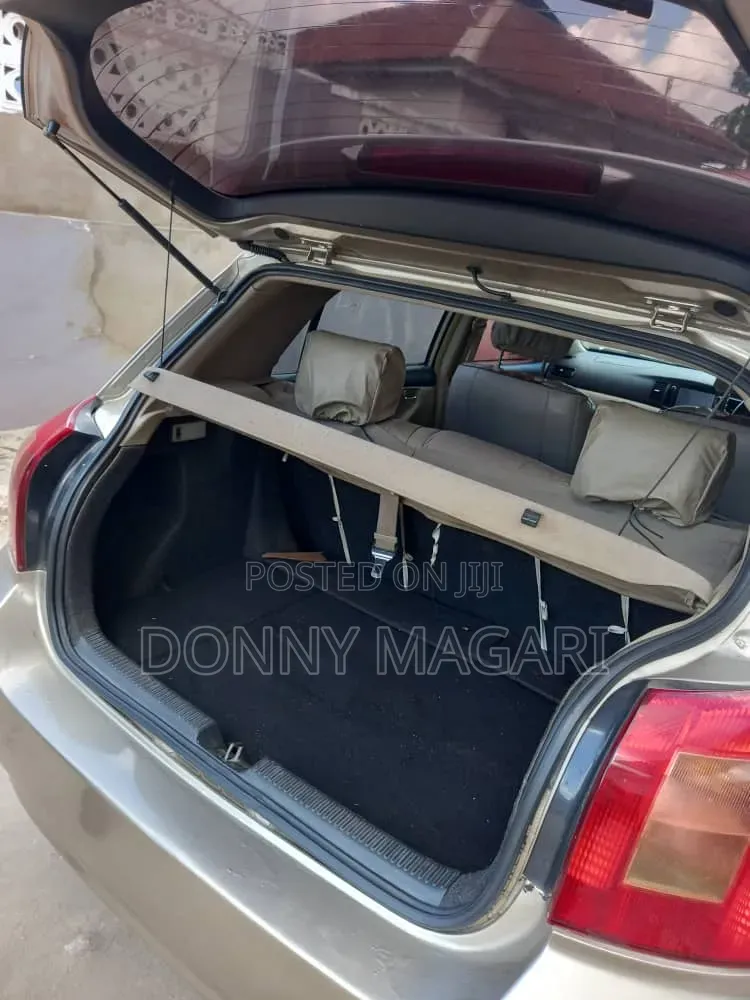 Toyota Corolla RunX 2004 Gold