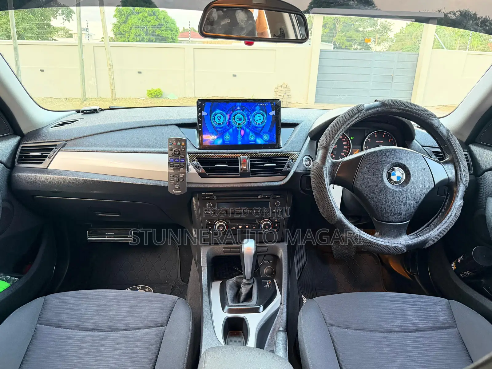 BMW X1 2011 Maroon