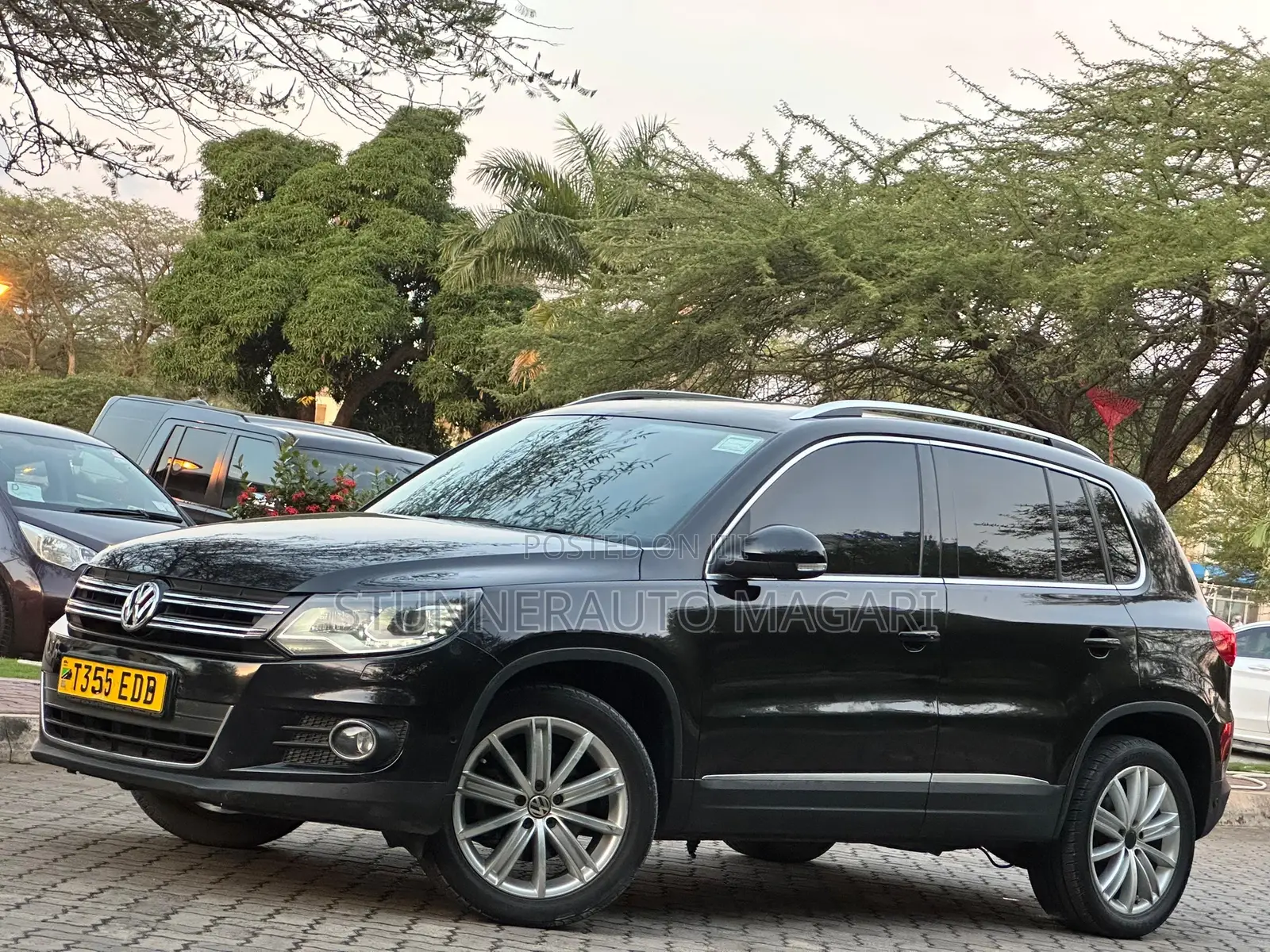 Volkswagen Tiguan 2012 Black