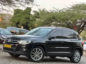 Volkswagen Tiguan 2012 Black