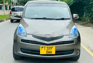Toyota Ractis 2008 Gray