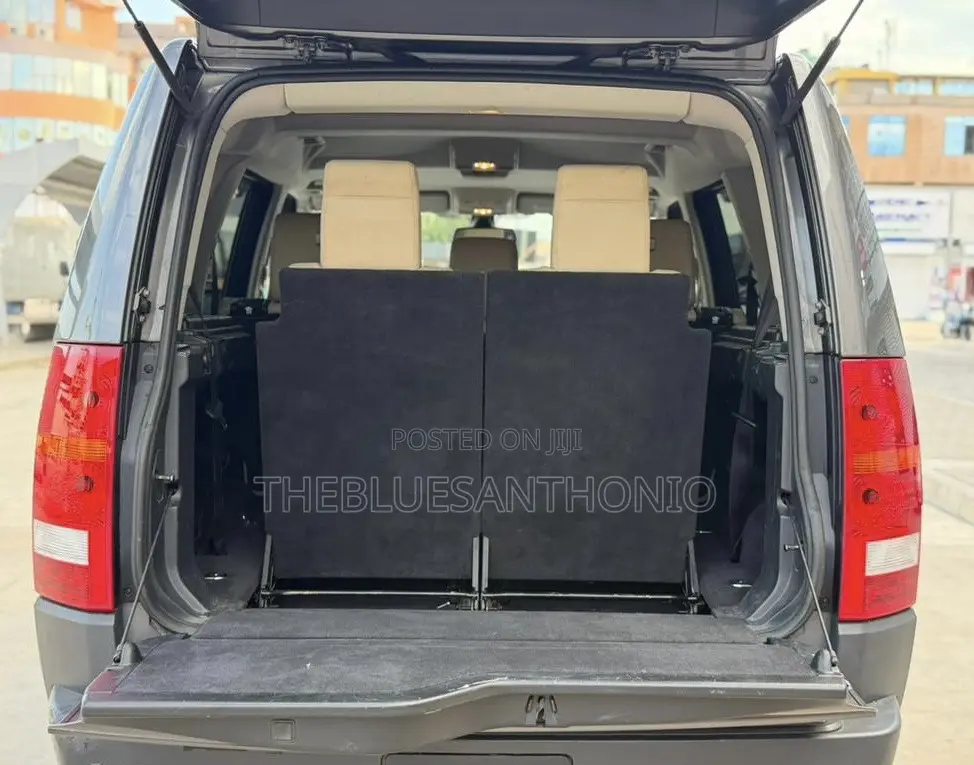 Land Rover Discovery 2008 Gray