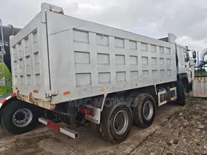 Howo Tipper Nauza