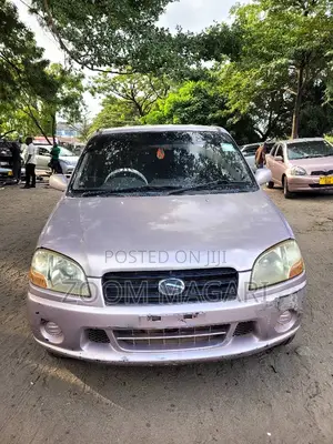 Suzuki Swift 2004 Pink