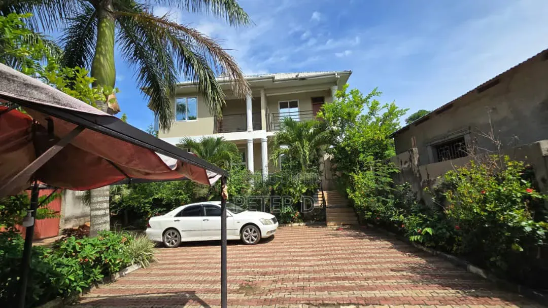 4bdrm House in Goba for sale