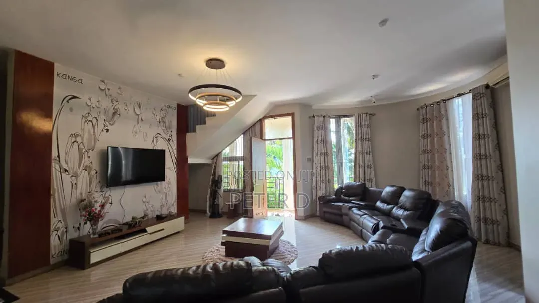 4bdrm House in Goba for sale