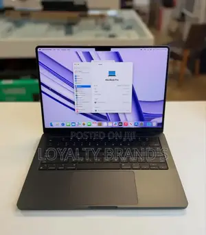 New Laptop Apple MacBook Pro 2025 M5 16GB Apple M5 SSD 512GB