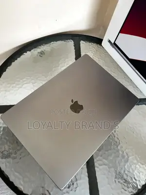 New Laptop Apple MacBook Pro 2025 M5 24GB Apple M5 SSD 1T