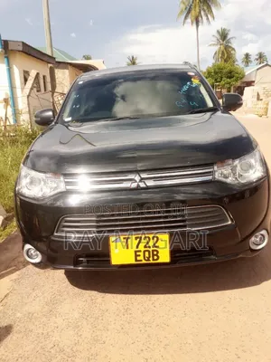 Mitsubishi Outlander 2013 Black