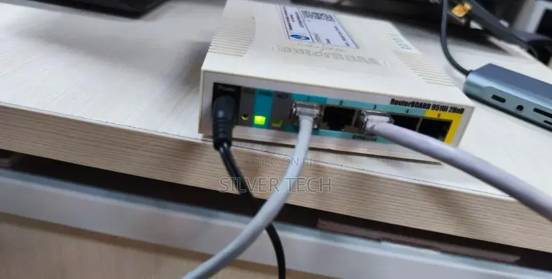 Mikrotik Rb951ui-2hnd.