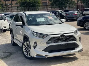 Toyota RAV4 2021 Ivory