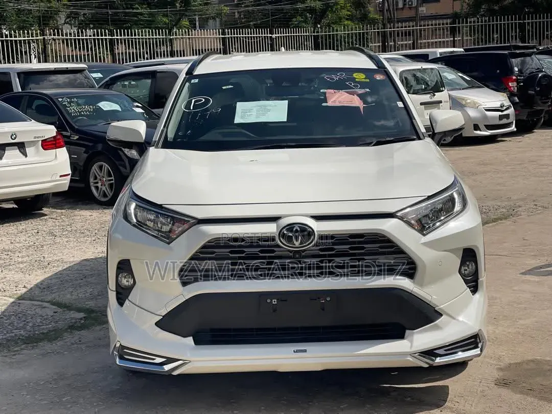 Toyota RAV4 2021 Ivory