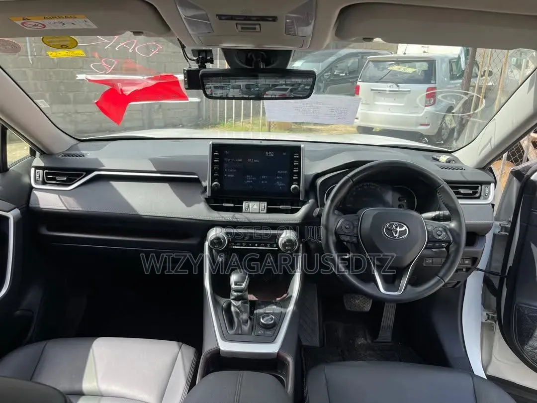 Toyota RAV4 2021 Ivory