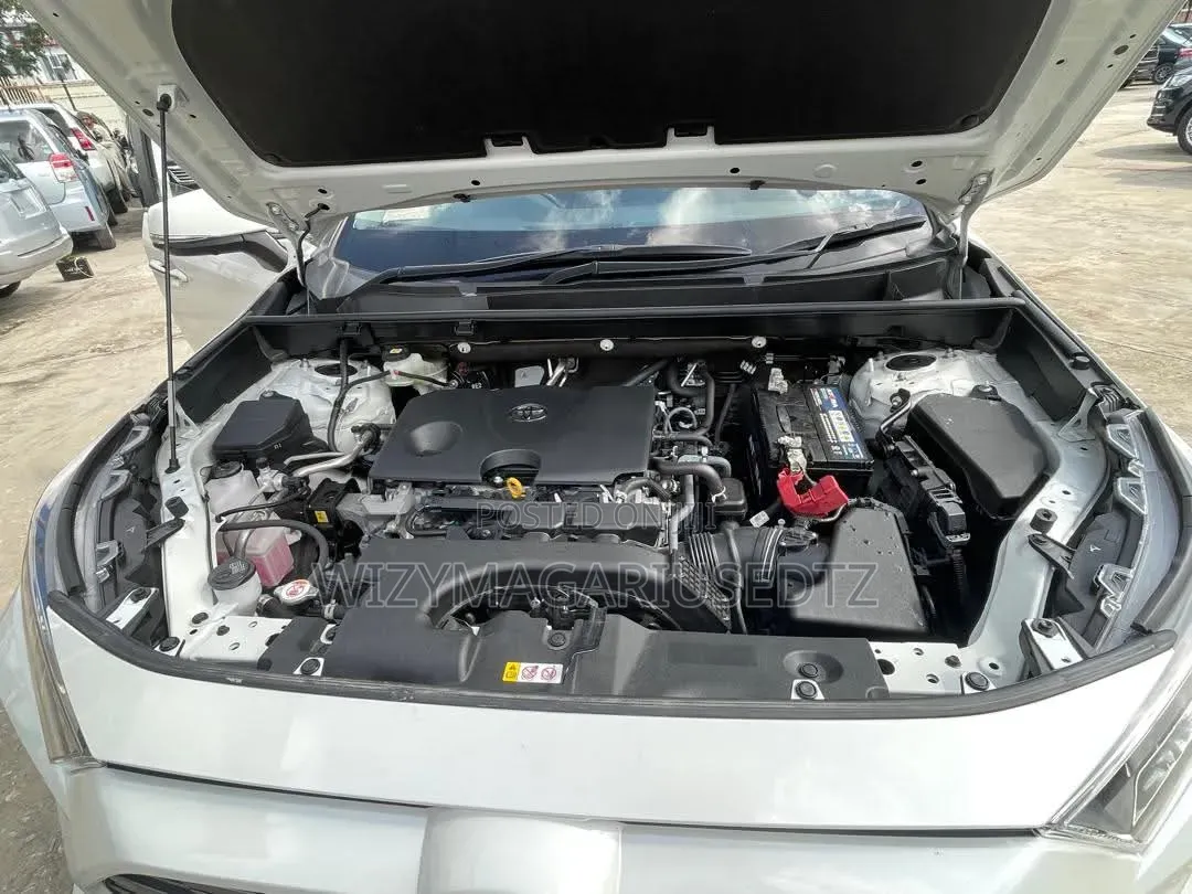 Toyota RAV4 2021 Ivory