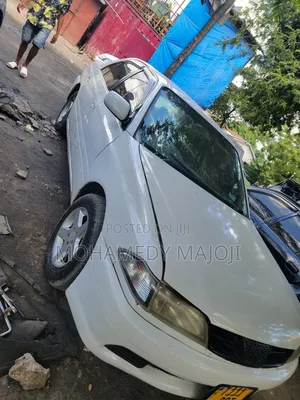 Toyota Carina 2001 White