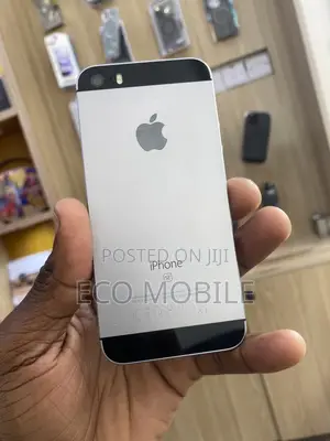 Apple iPhone SE 16 GB Silver