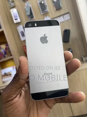 Apple iPhone SE 16 GB Silver